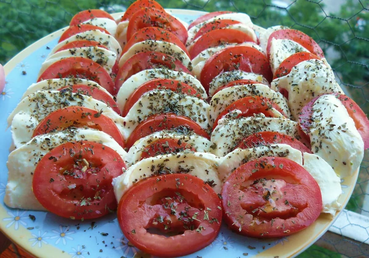Serviervorschlag zu Insalata Caprese