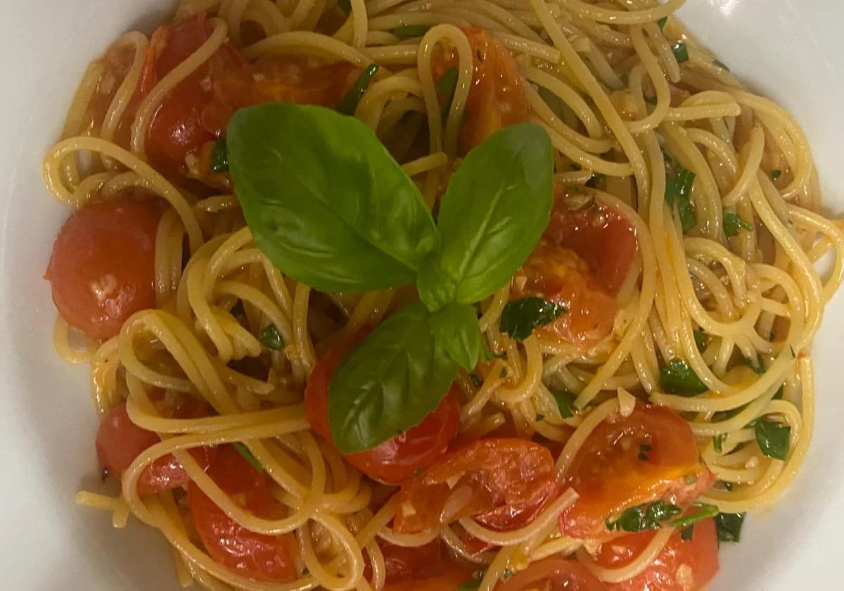 Serviervorschlag zu Spaghetti Pomodoro