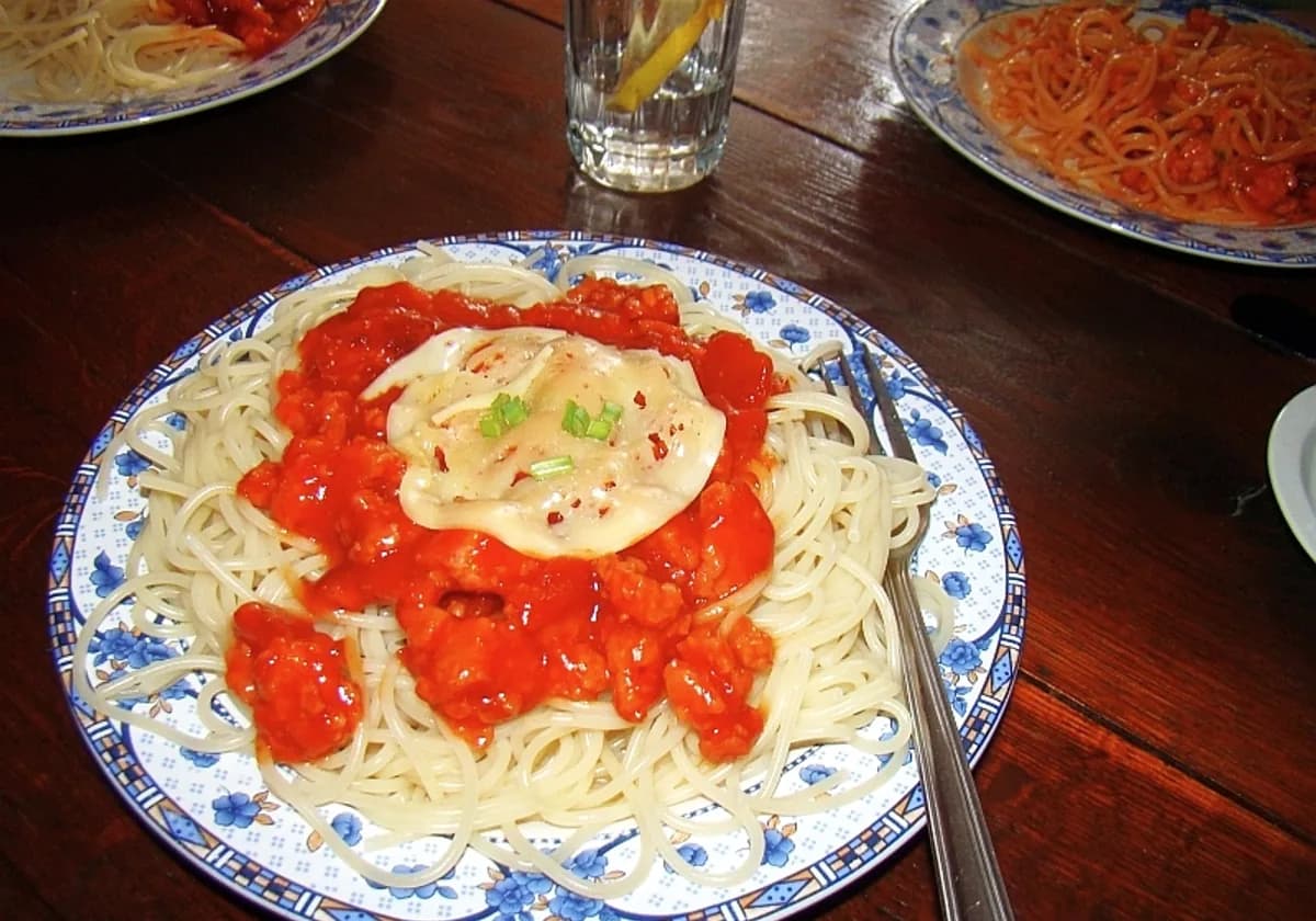 Italienische Pasta mit Tomatensauce