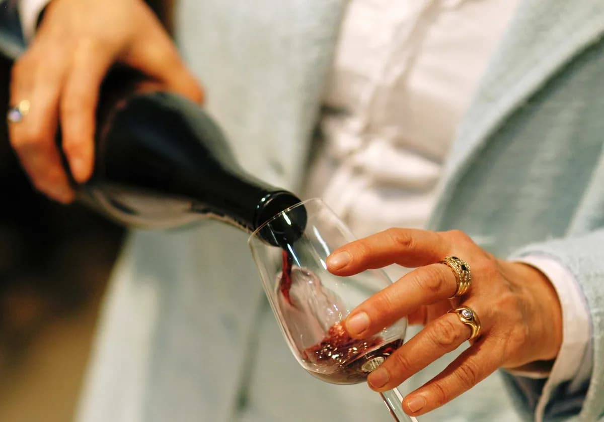 Rotwein im Glas